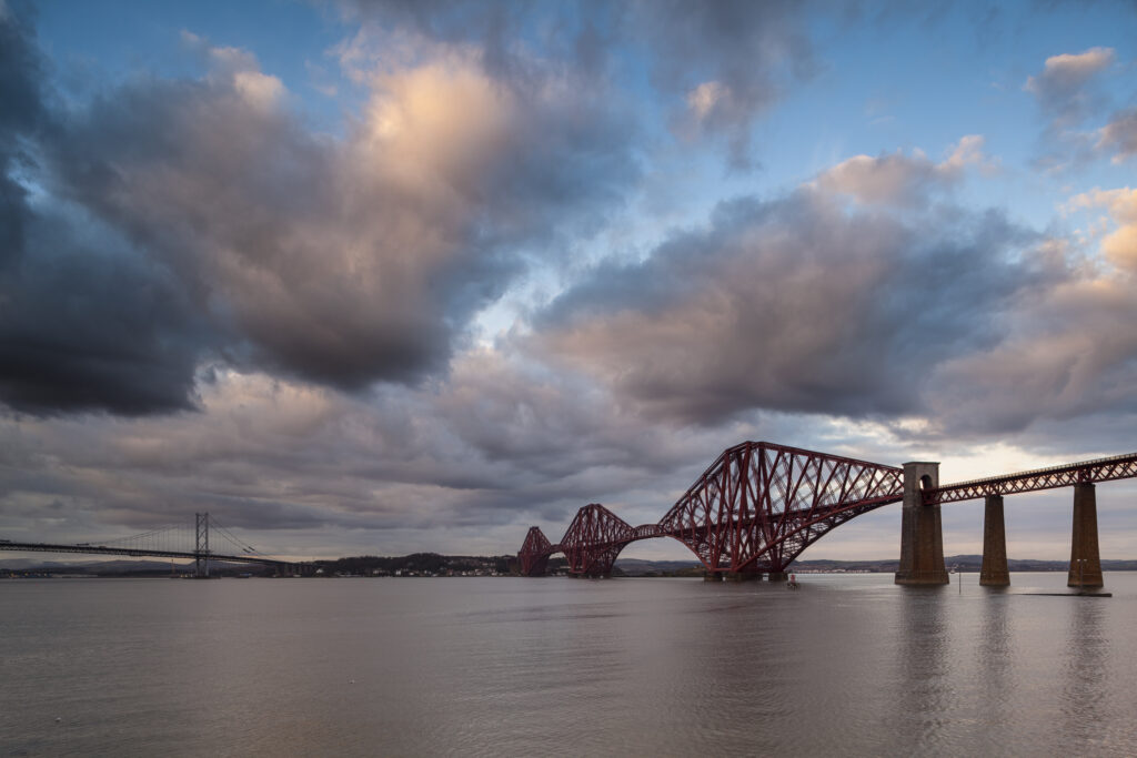 Scotland, Edinburgh, Forth Bridge.