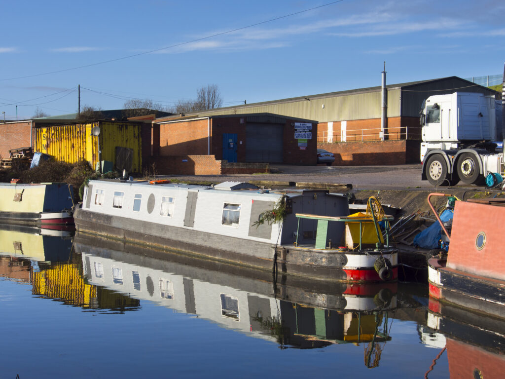 England, West Midlands, Stourbridge Canal.