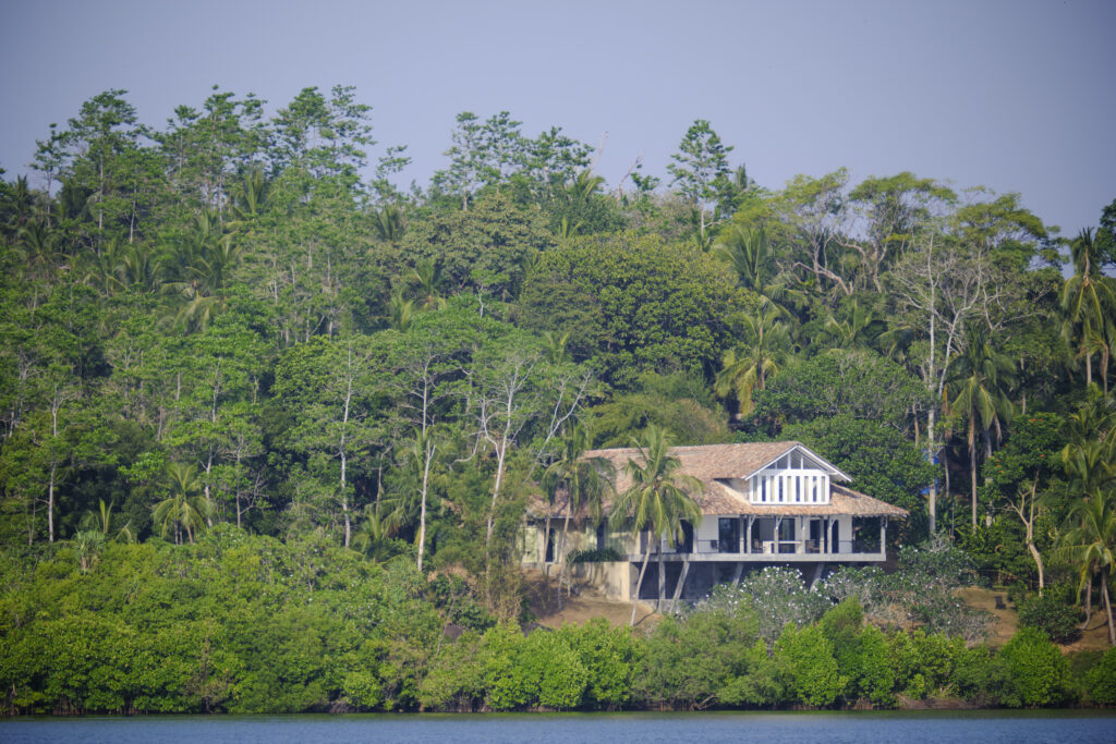 Sri Lanka, Galle District, Koggala Lake.