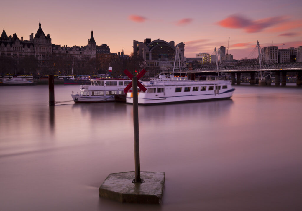 England, Greater London, London South Bank / River Thames.