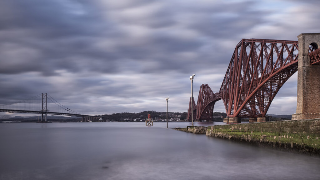 Scotland, Edinburgh, Forth Bridge.