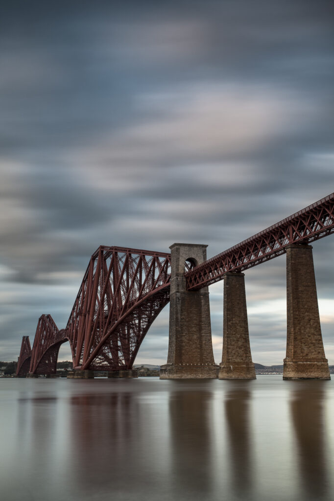 Scotland, Edinburgh, Forth Bridge.