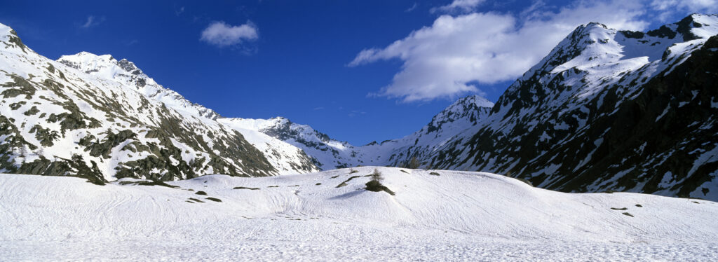 Italy, Valle d Aosta, Gran Paradiso National Park.