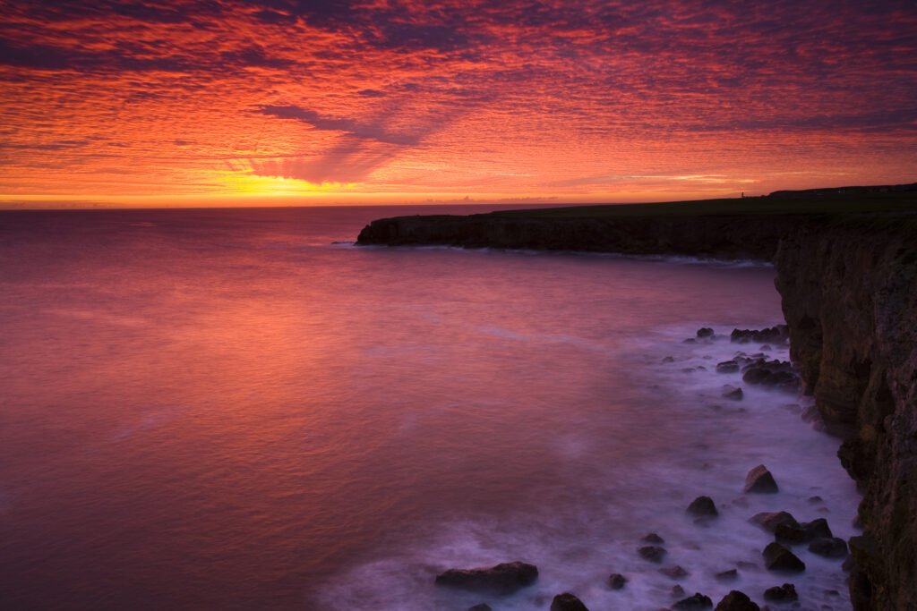 England, Tyne and Wear, South Shields. Sunrise over Frenchman’s
